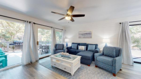 48 Hickory Cove